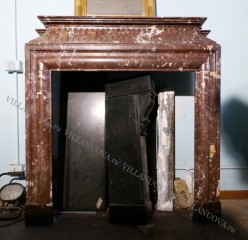 Камин антикварный мраморный (каминный портал) Villa Nuova B045568