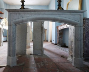 Камин антикварный мраморный (каминный портал) Villa Nuova B012962