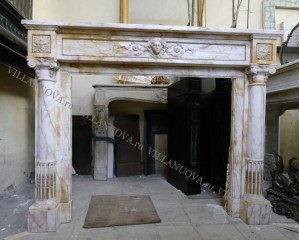 Камин антикварный мраморный (каминный портал) Villa Nuova B049023